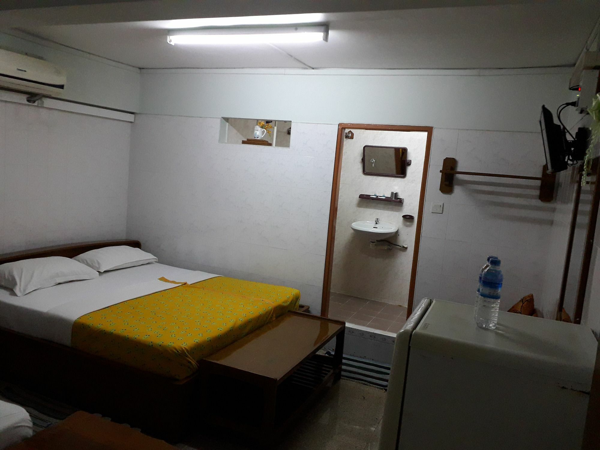 Chan Myae Guesthouse Rangun Zewnętrze zdjęcie